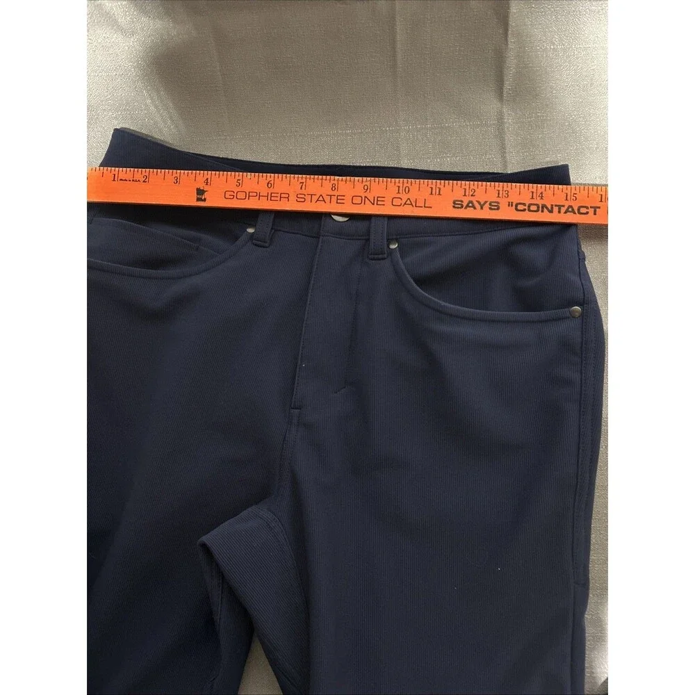 Lululemon ABC Classic Warpstreme Pants - Men's Size 28 -‎ Navy Blue textured